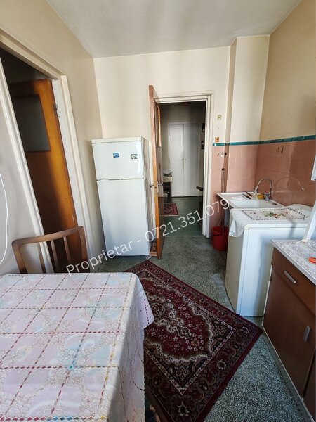 Titan, Camil Ressu, 200 m metrou Nicolae Grigorescu.